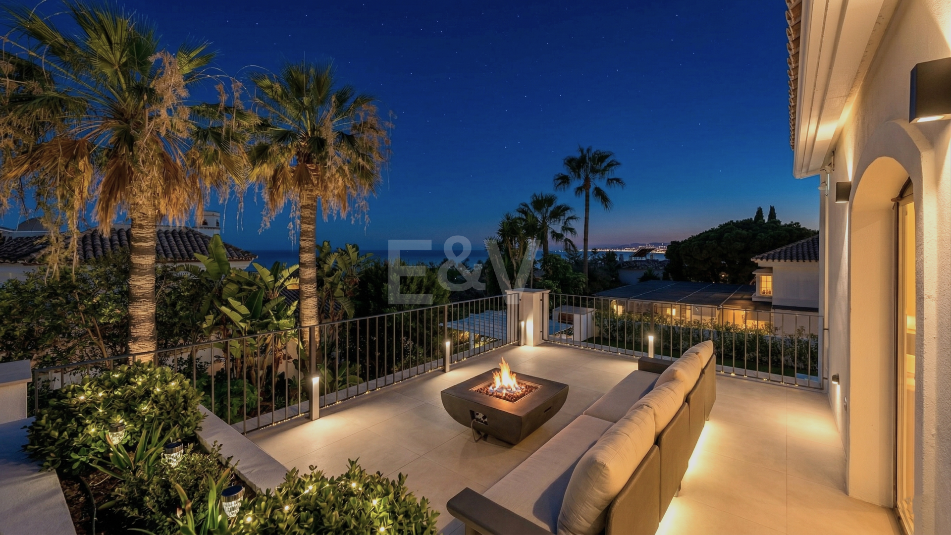 Modern Andalusian Villa Steps from the Beach