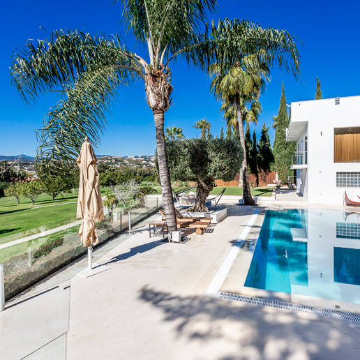 Modern frontline golf villa