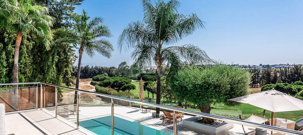 Modern frontline golf villa