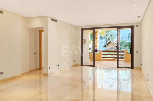 Spacious Luxury Apartment in the Prestigious Mansion Club, Sierra Blanca