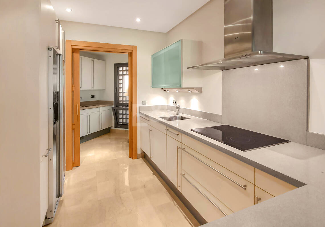Spacious Luxury Apartment in the Prestigious Mansion Club, Sierra Blanca