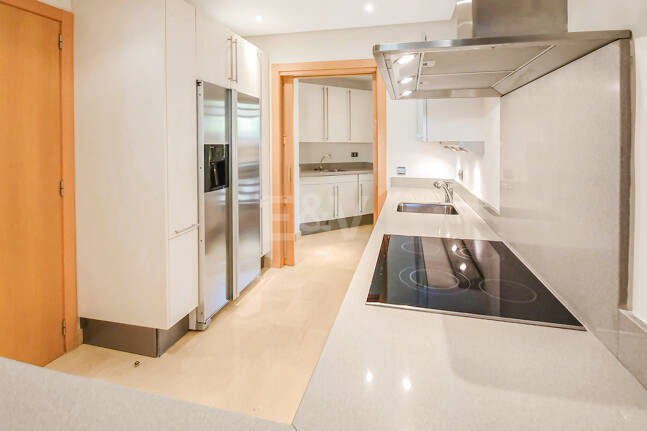 Spacious Luxury Apartment in the Prestigious Mansion Club, Sierra Blanca