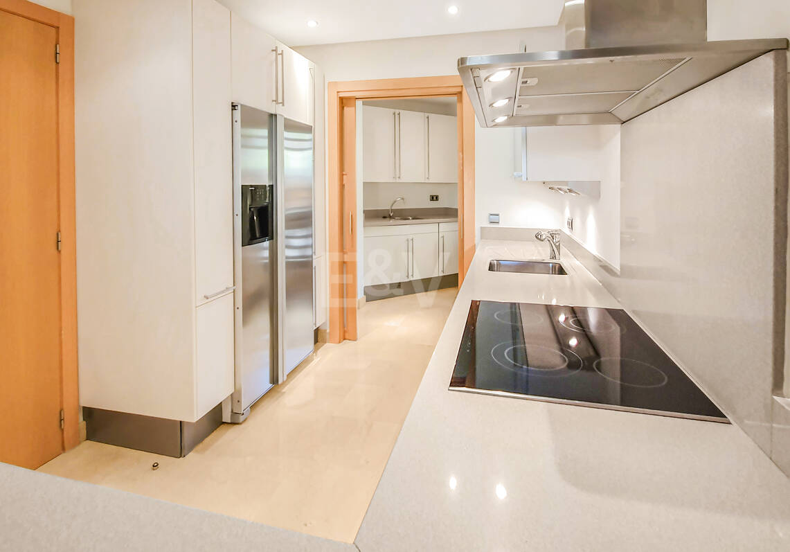Spacious Luxury Apartment in the Prestigious Mansion Club, Sierra Blanca