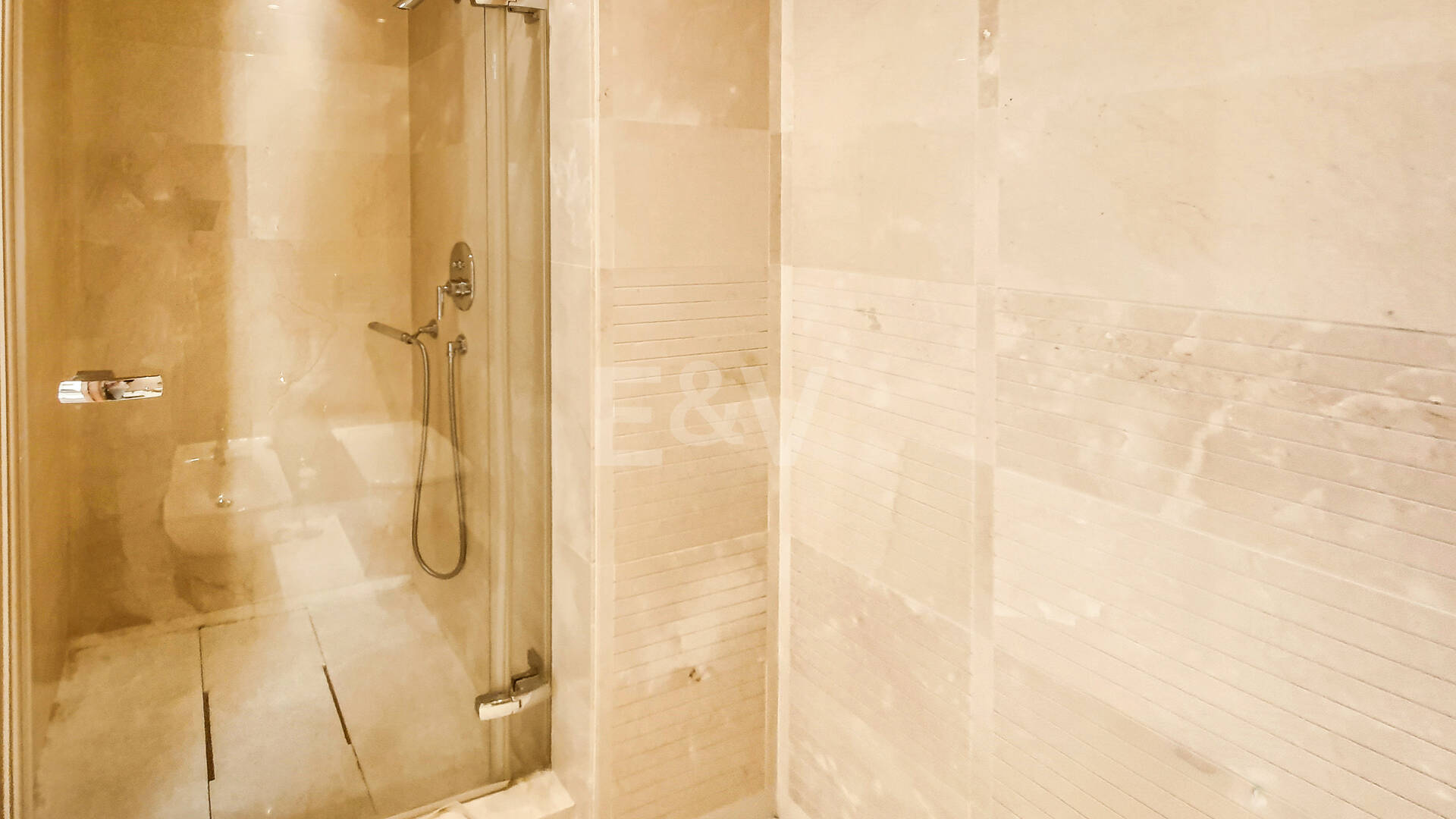 Spacious Luxury Apartment in the Prestigious Mansion Club, Sierra Blanca