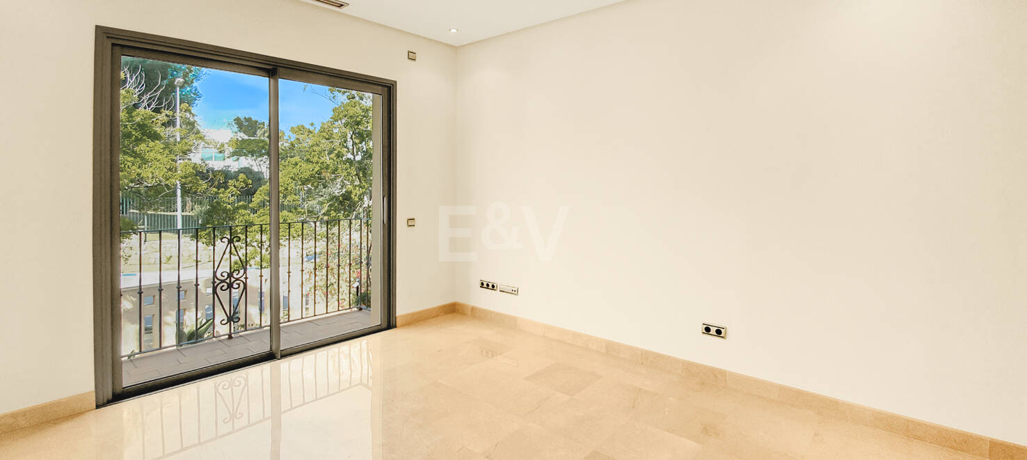 Spacious Luxury Apartment in the Prestigious Mansion Club, Sierra Blanca