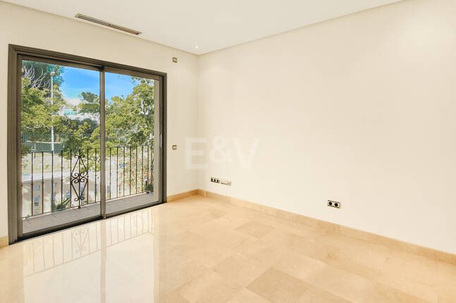 Spacious Luxury Apartment in the Prestigious Mansion Club, Sierra Blanca