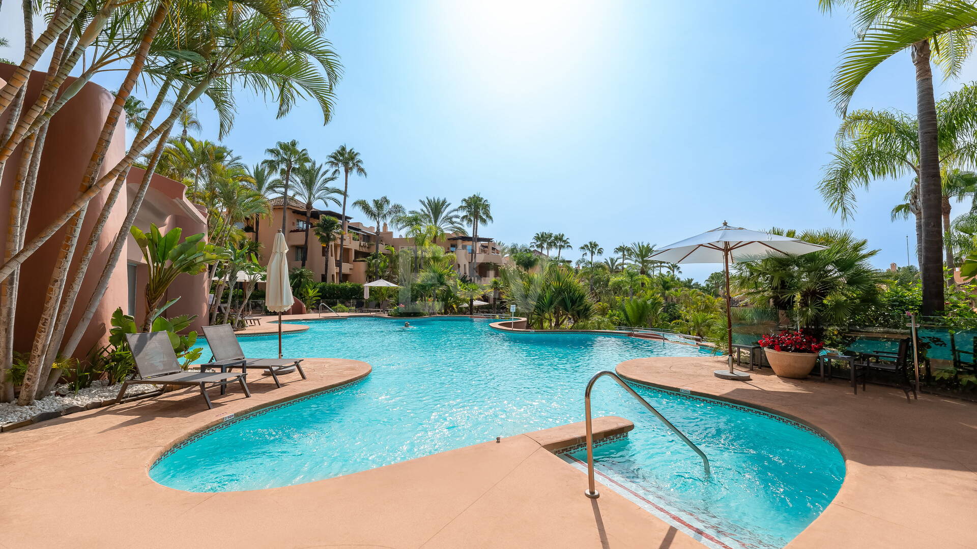 Spacious Luxury Apartment in the Prestigious Mansion Club, Sierra Blanca