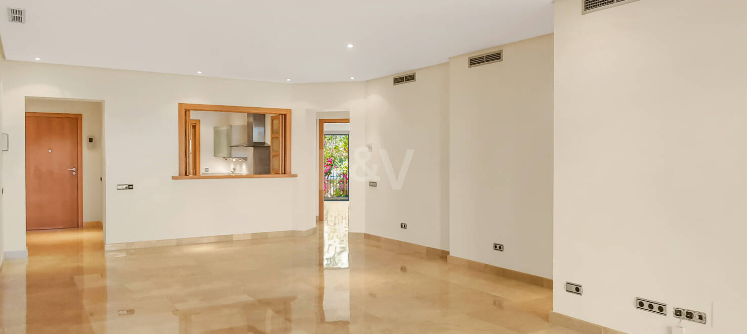 Spacious Luxury Apartment in the Prestigious Mansion Club, Sierra Blanca