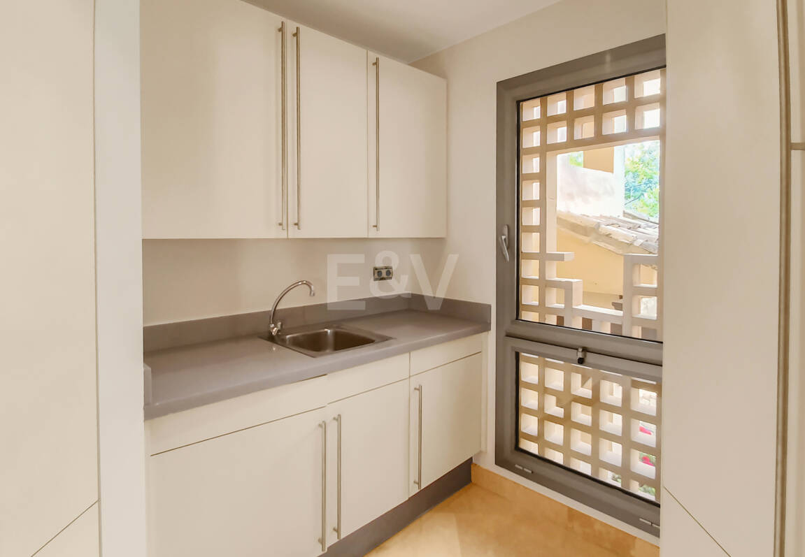 Spacious Luxury Apartment in the Prestigious Mansion Club, Sierra Blanca