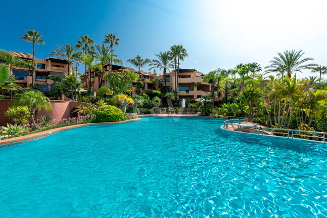 Spacious Luxury Apartment in the Prestigious Mansion Club, Sierra Blanca