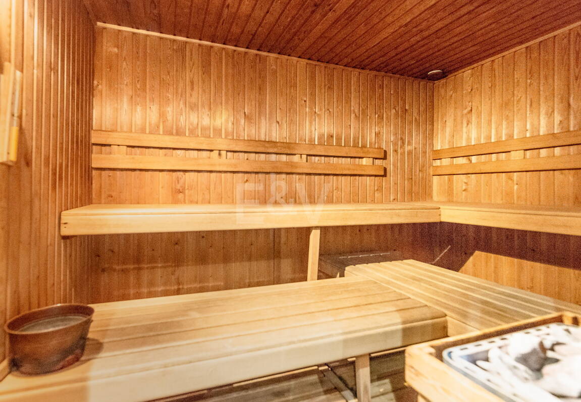 Spacious Luxury Apartment in the Prestigious Mansion Club, Sierra Blanca