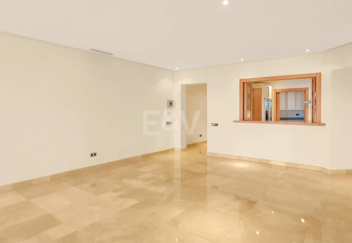 Spacious Luxury Apartment in the Prestigious Mansion Club, Sierra Blanca