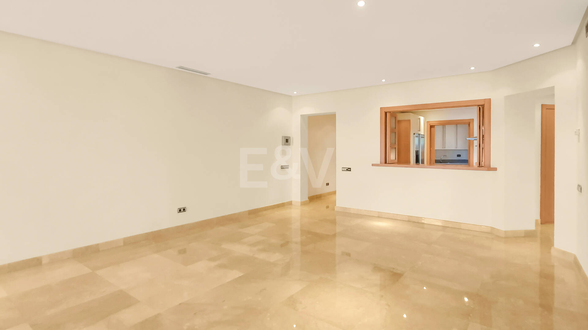 Spacious Luxury Apartment in the Prestigious Mansion Club, Sierra Blanca