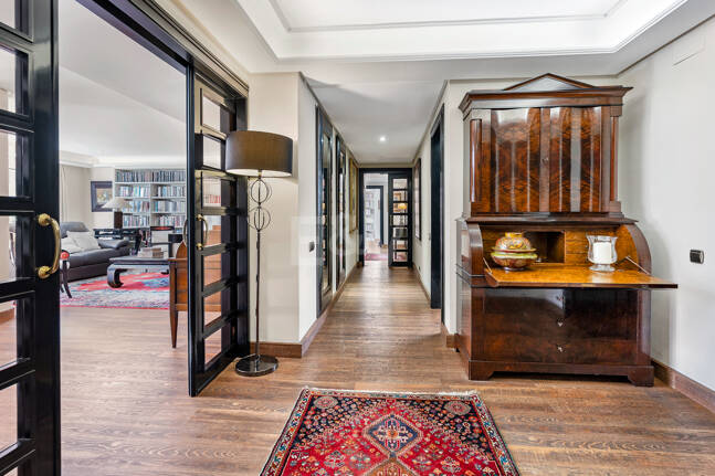 Premium Luxury Apartment just 250 Meters from Marbella Beach