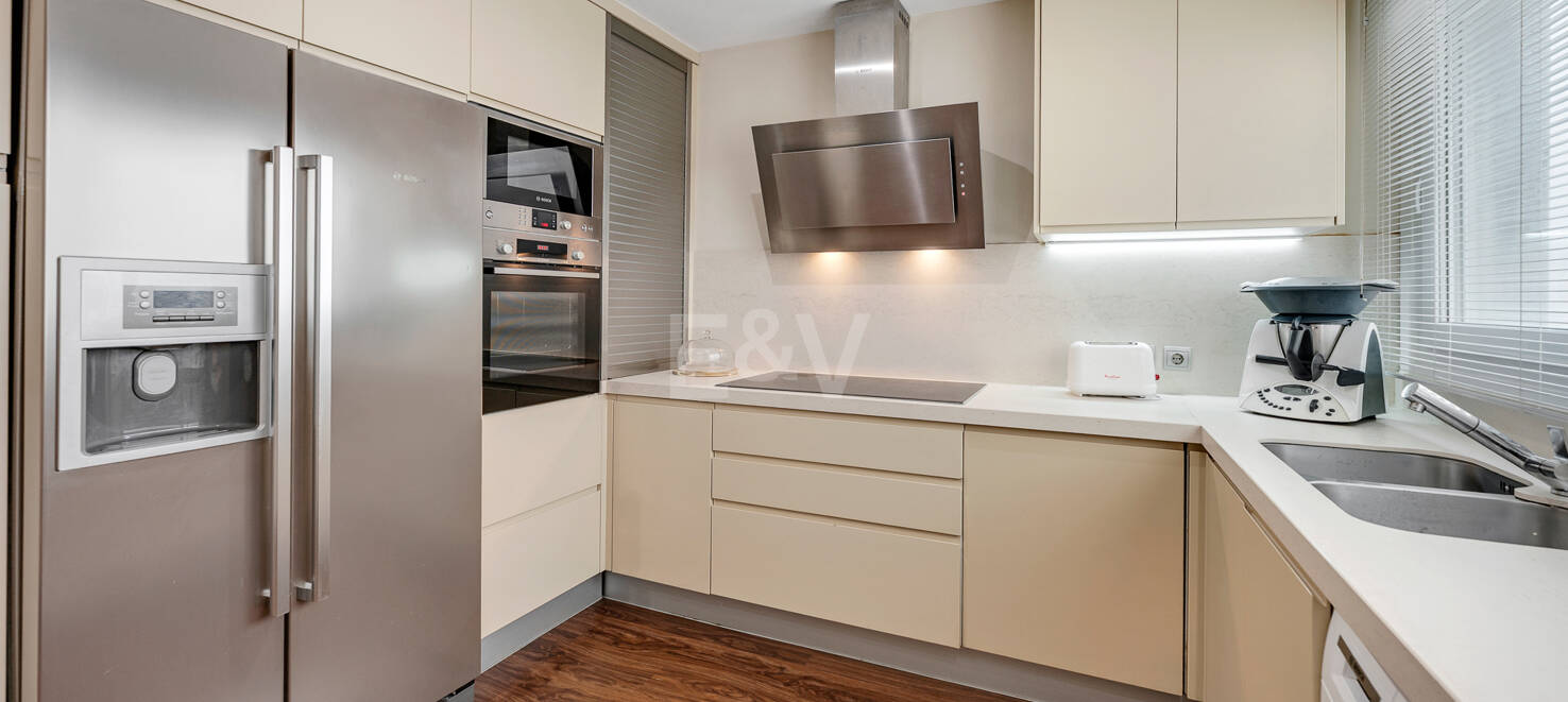 Apartamento de lujo premium a solo 250 metros de la playa de Marbella