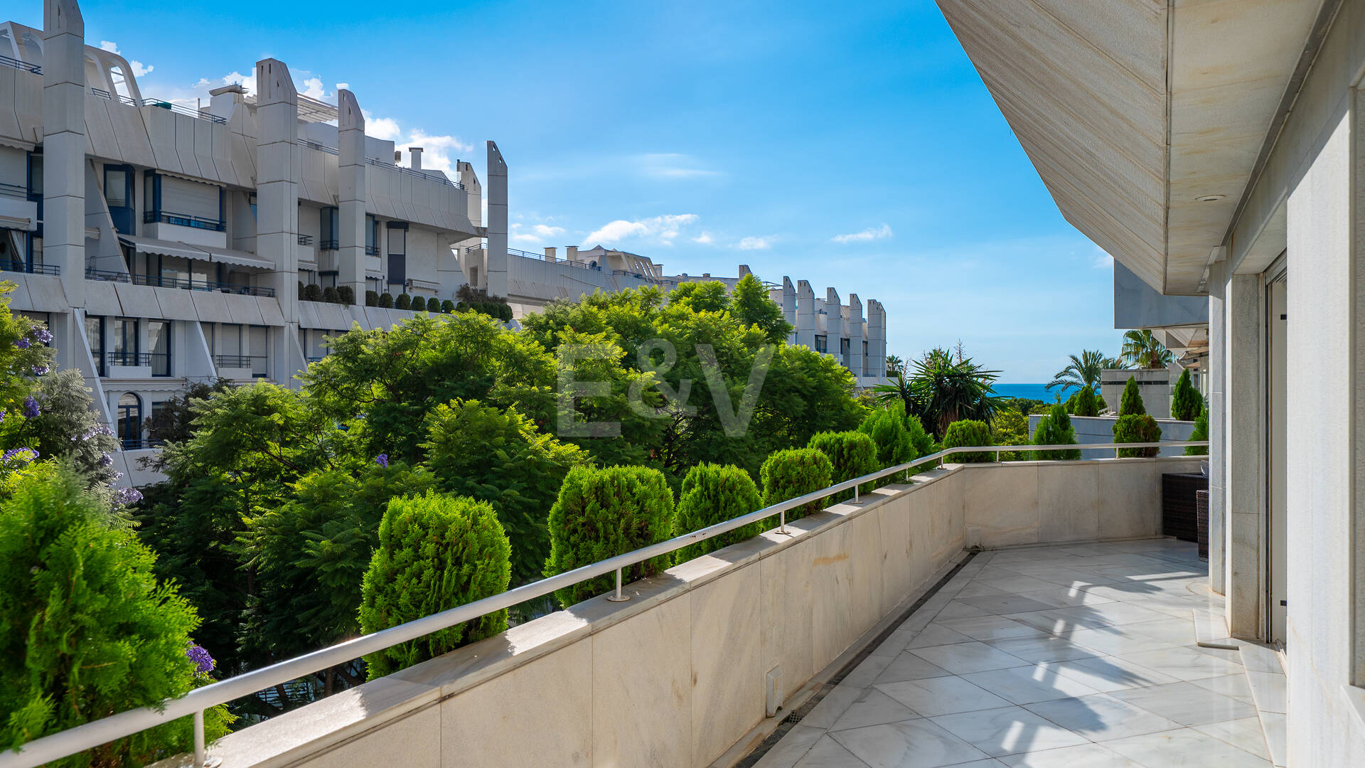 Premium Luxury Apartment just 250 Meters from Marbella Beach