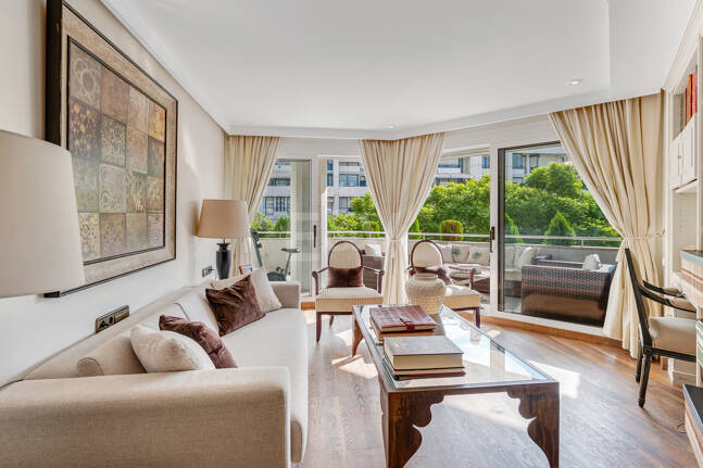 Premium Luxury Apartment just 250 Meters from Marbella Beach