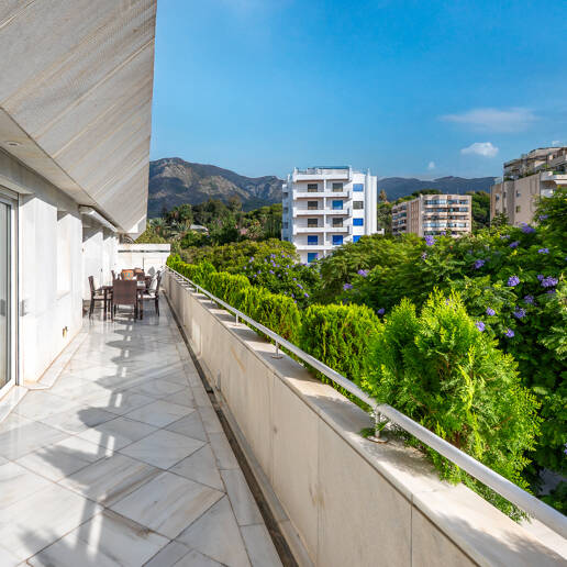 Apartamento de lujo premium a solo 250 metros de la playa de Marbella