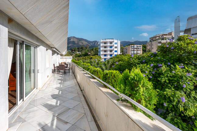 Premium Luxury Apartment just 250 Meters from Marbella Beach