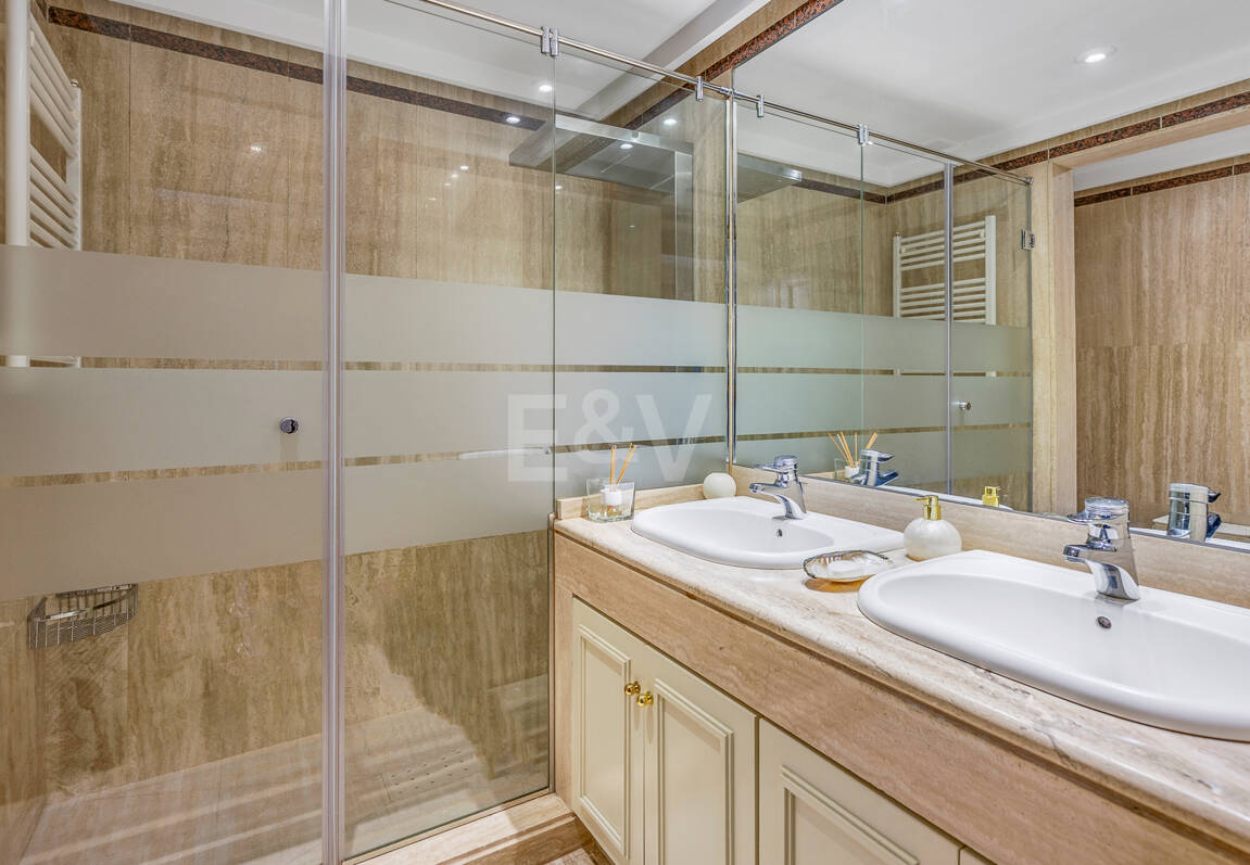 Premium Luxury Apartment just 250 Meters from Marbella Beach