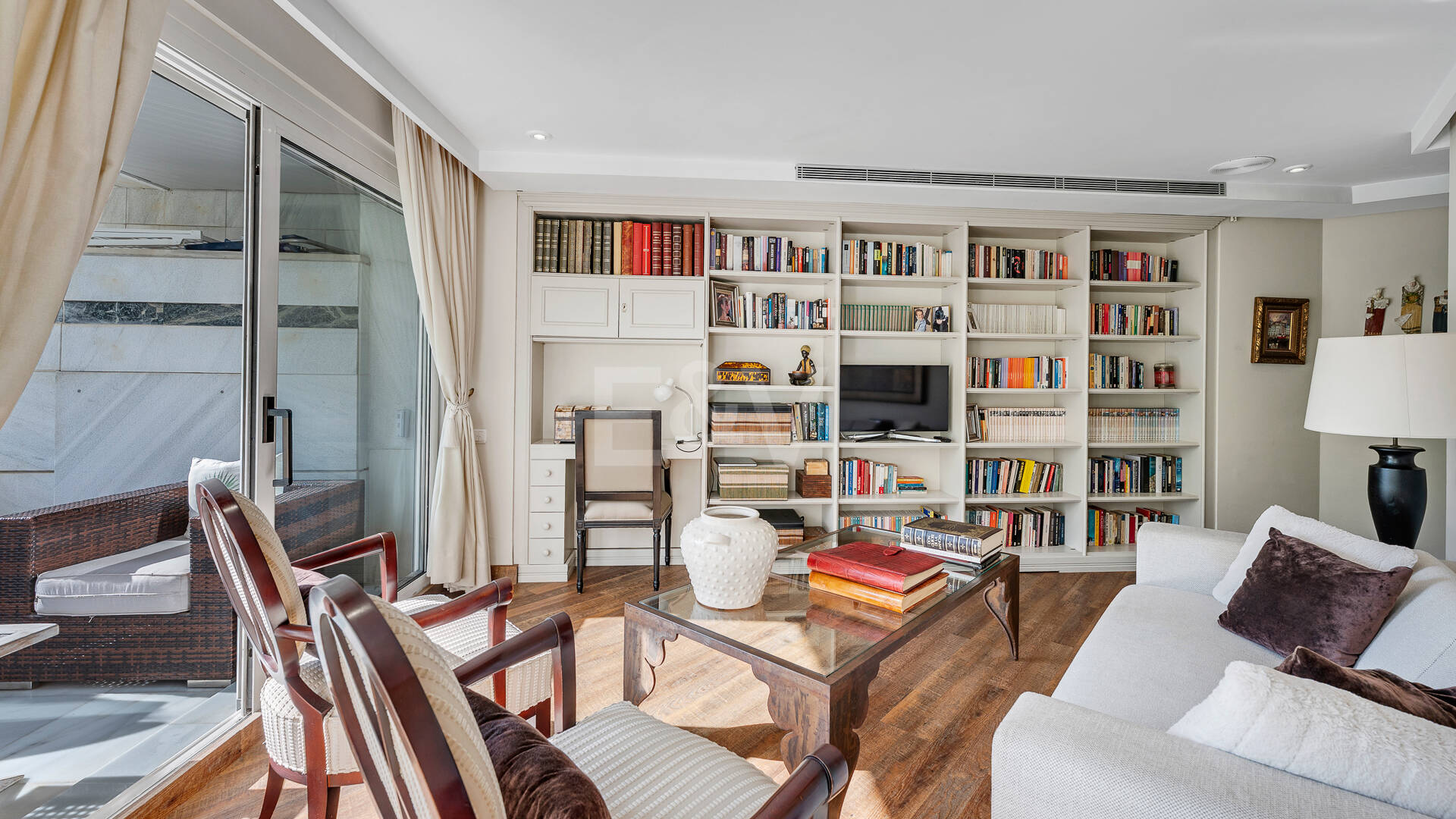 Premium-Luxusapartment nur 250 Meter vom Strand von Marbella entfernt