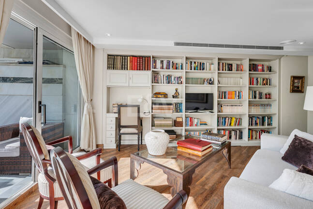 Premium Luxury Apartment just 250 Meters from Marbella Beach