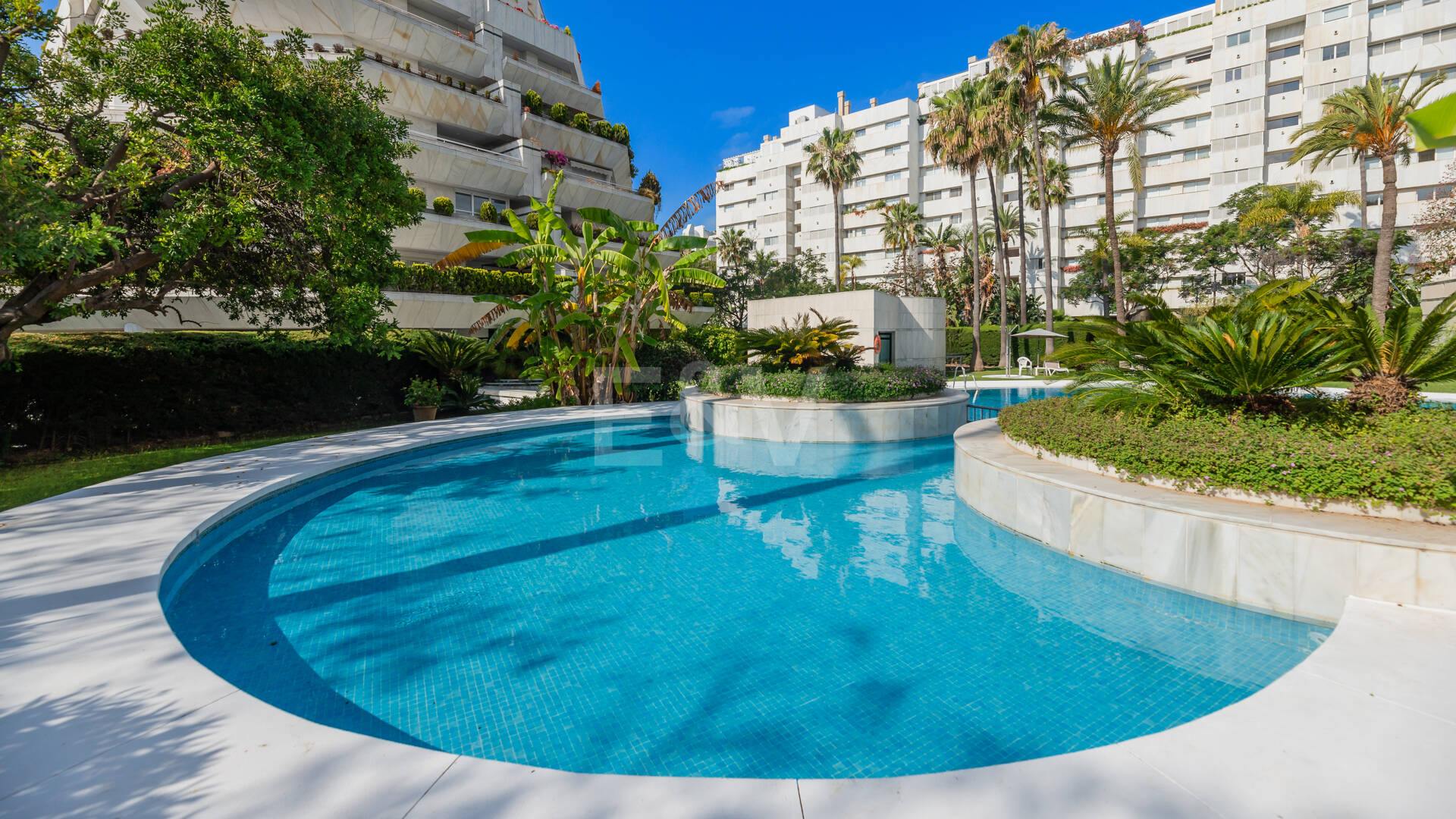 Premium-Luxusapartment nur 250 Meter vom Strand von Marbella entfernt