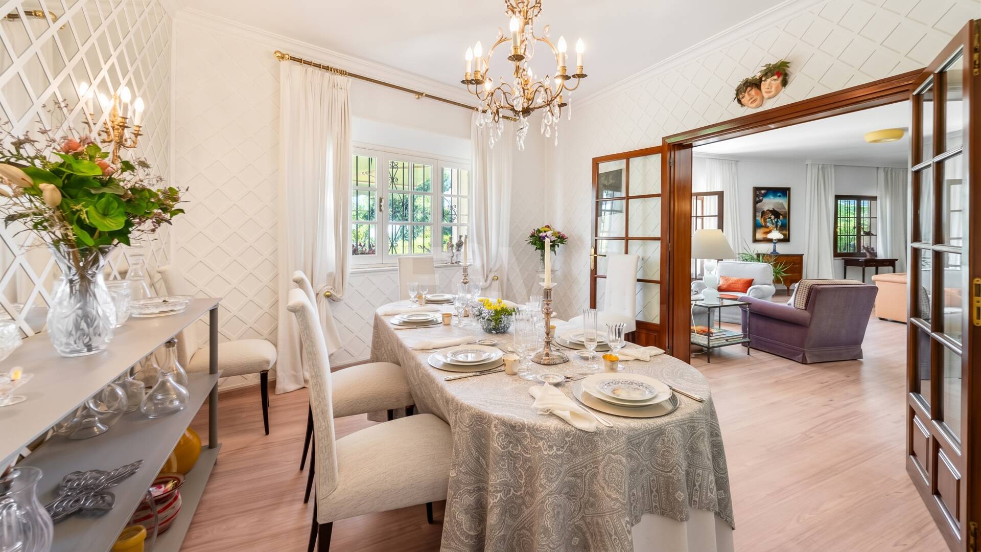 Villa Renisa, andalusische Villa auf großem Privatgrundstück mit Meerblick