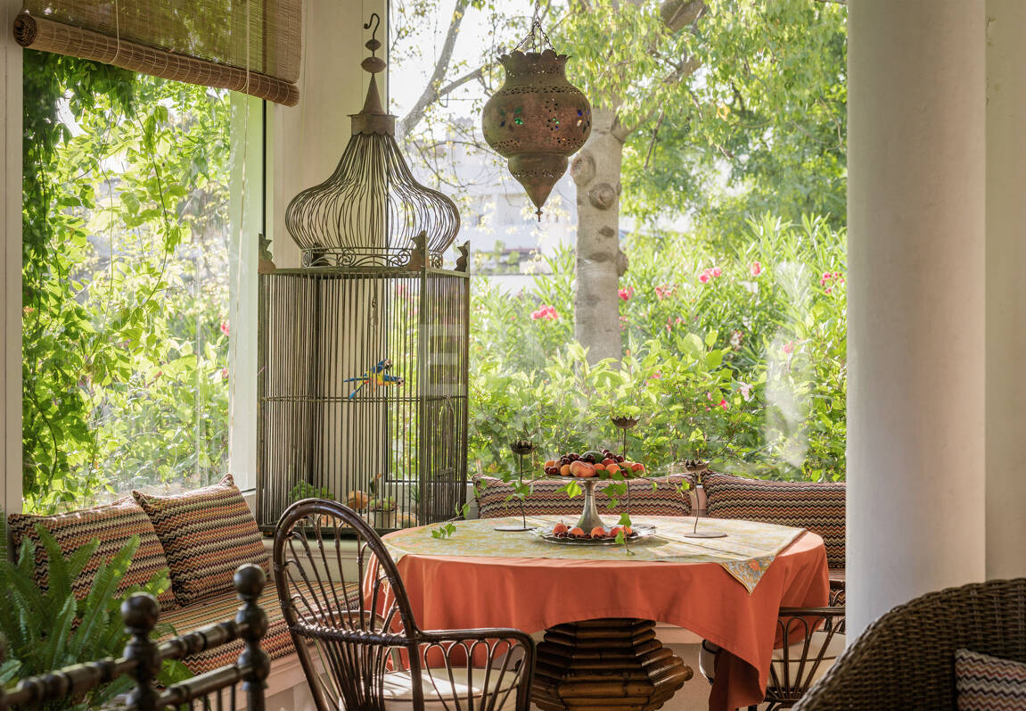 Villa de estilo andaluz en amplia parcela junto al centro de Marbella