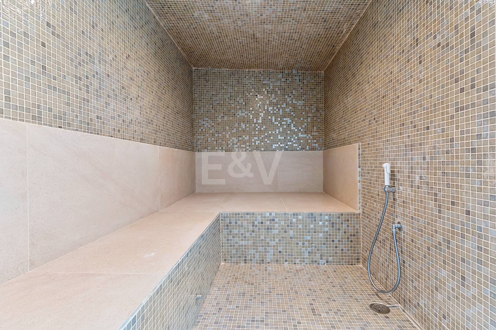 Exklusive Villa in der Nähe von Guadalminas Strand und Golfplatz