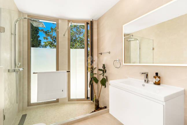 Sofisticada villa cerca de la playa y el golf de Guadalmina