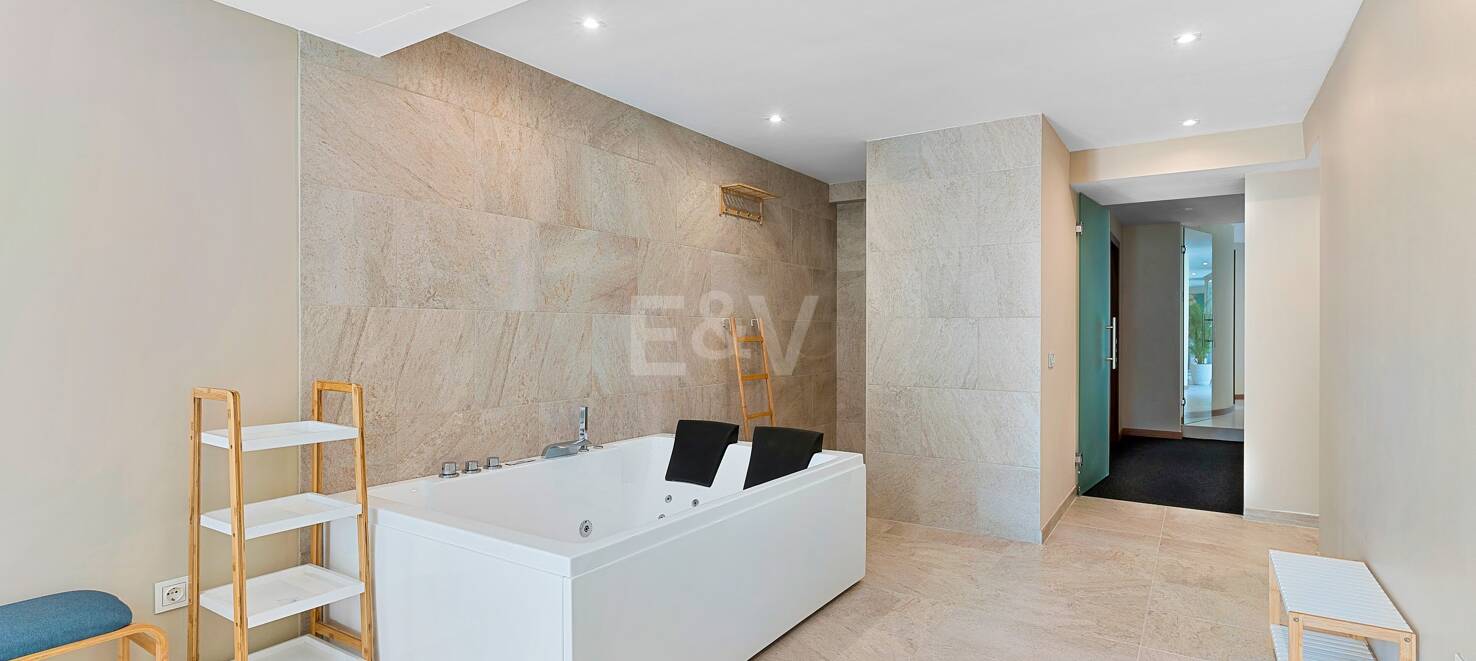 Sophisticated Villa Near Guadalmina’s Beach & Golf