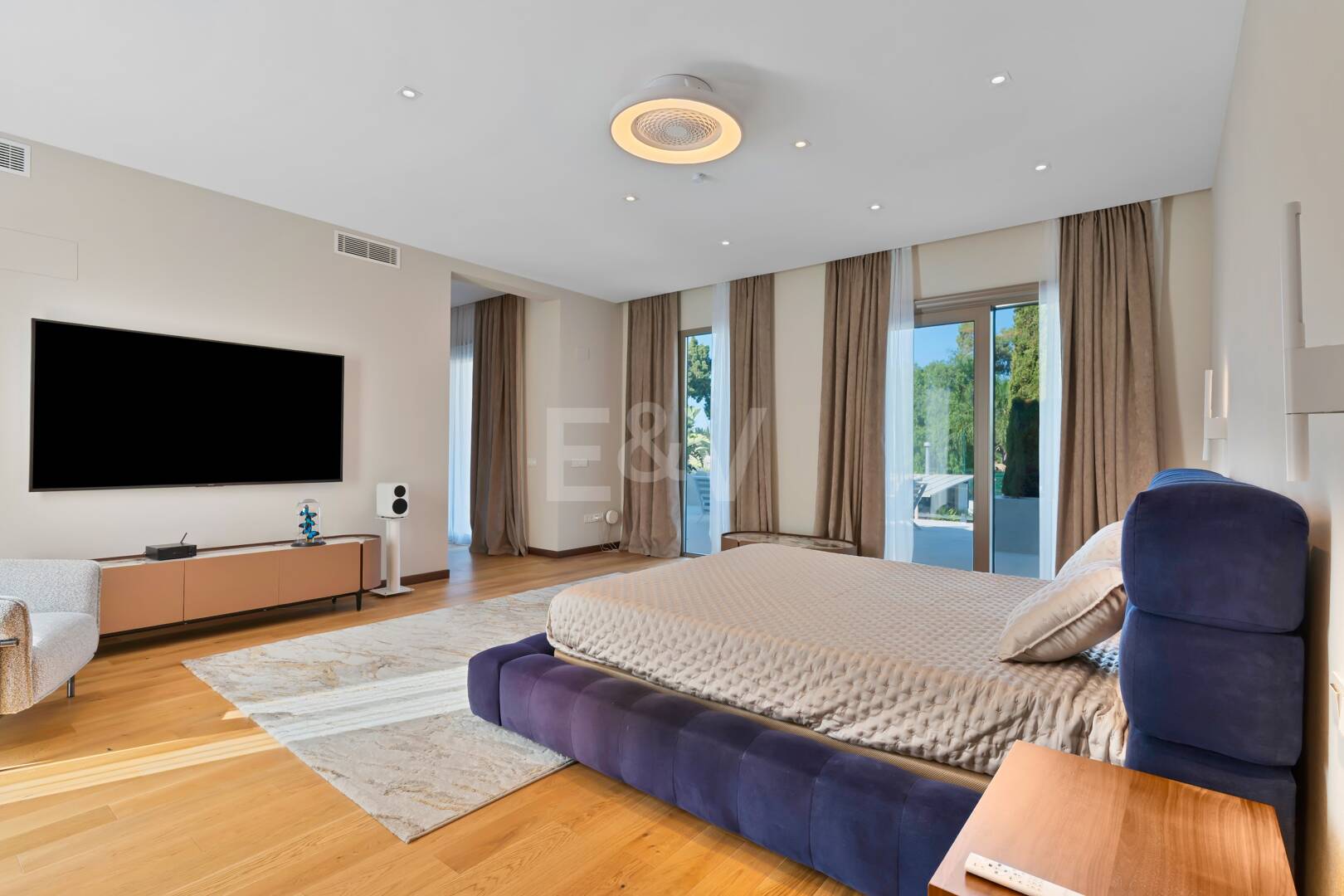 Exklusive Villa in der Nähe von Guadalminas Strand und Golfplatz