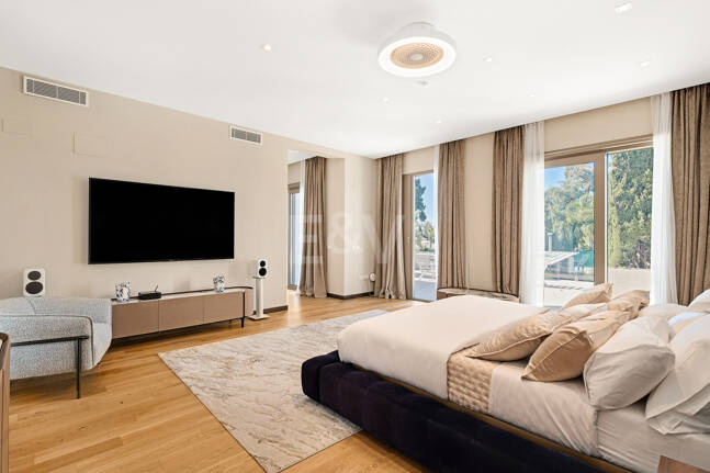 Sofisticada villa cerca de la playa y el golf de Guadalmina