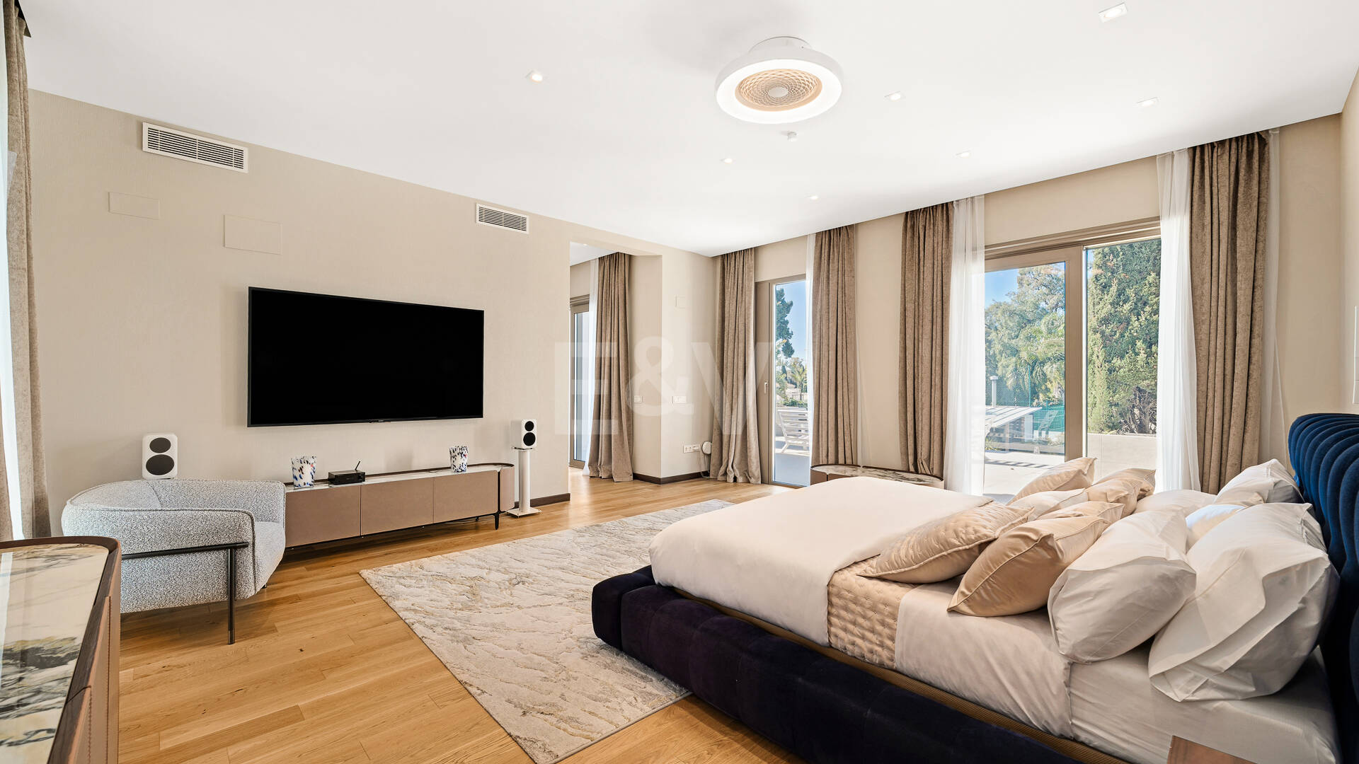 Sofisticada villa cerca de la playa y el golf de Guadalmina