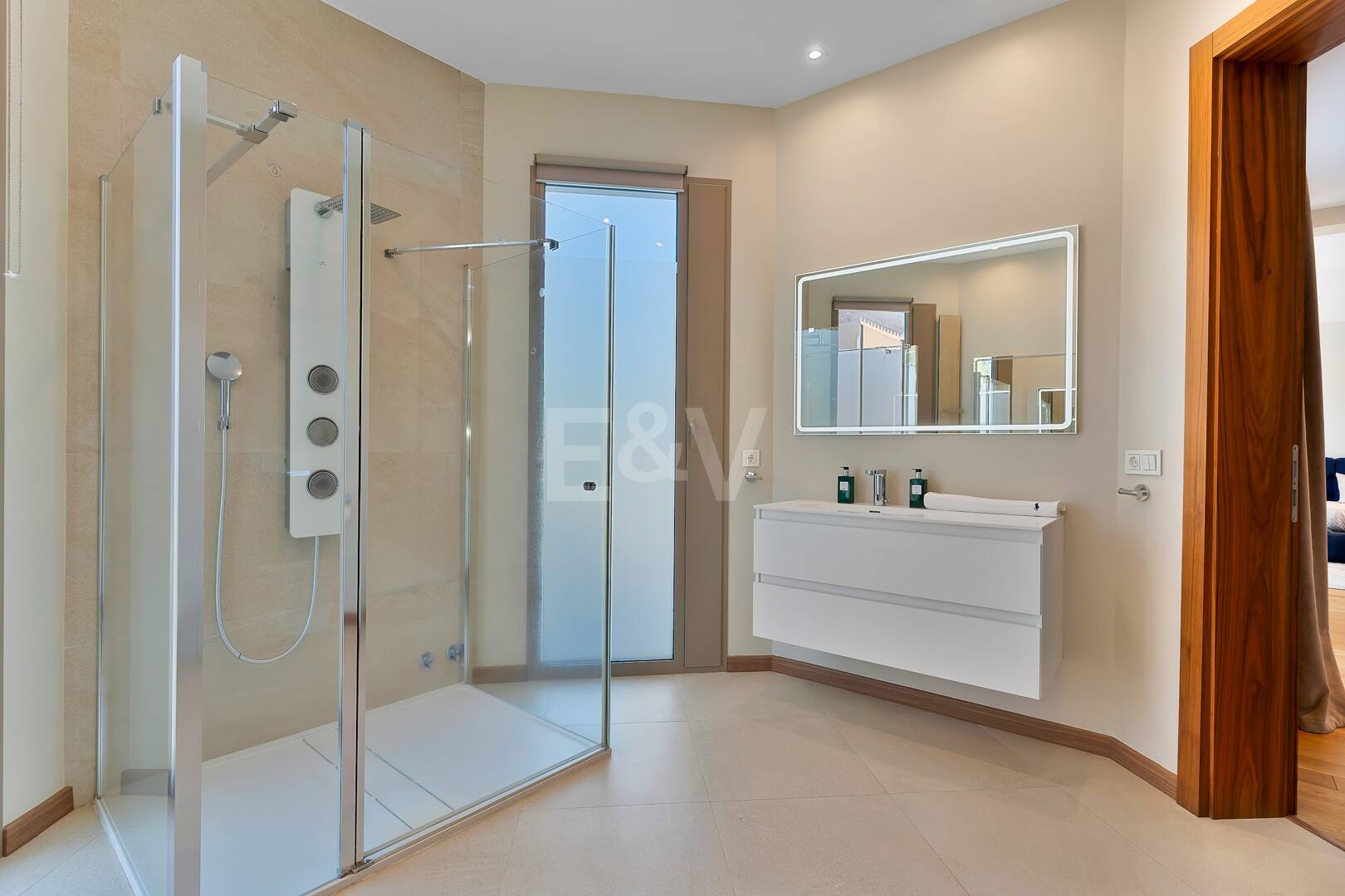 Exklusive Villa in der Nähe von Guadalminas Strand und Golfplatz