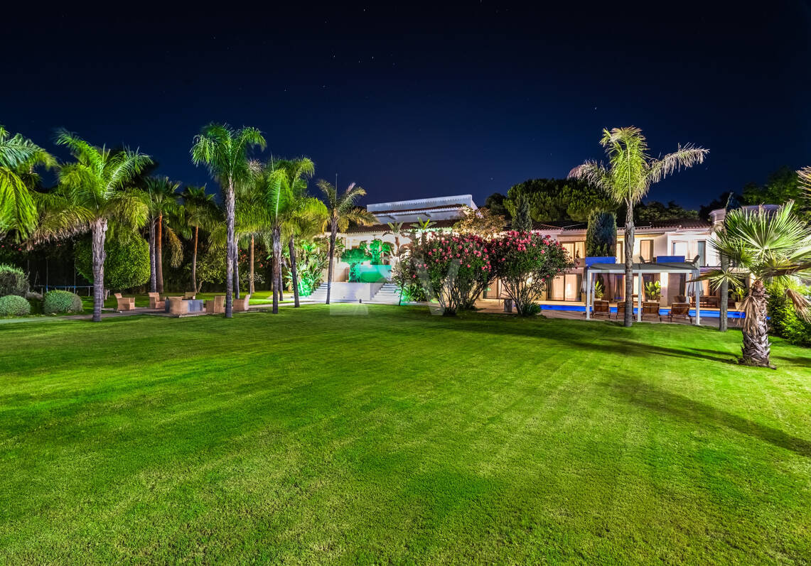 Sophisticated Villa Near Guadalmina’s Beach & Golf
