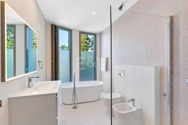 Exklusive Villa in der Nähe von Guadalminas Strand und Golfplatz