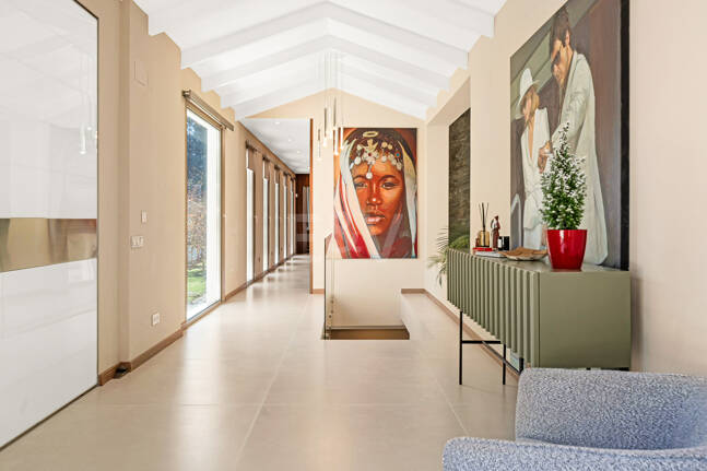 Sofisticada villa cerca de la playa y el golf de Guadalmina