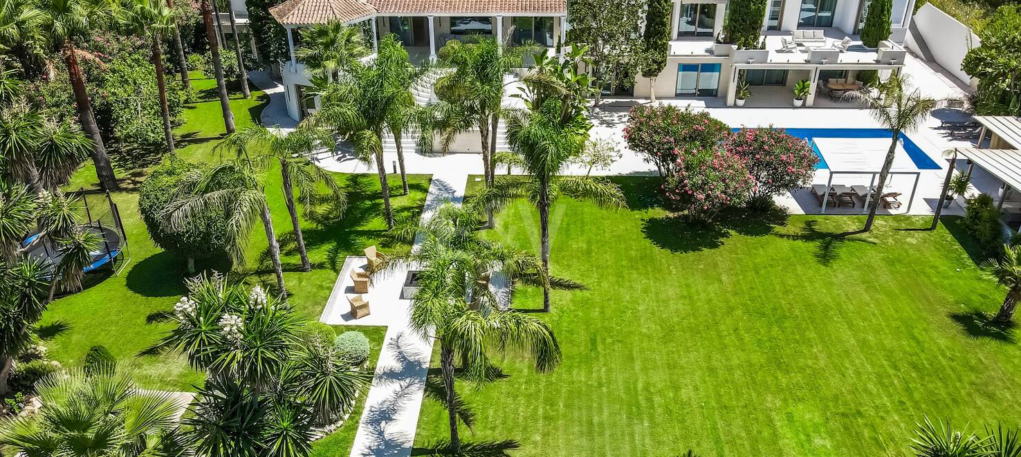 Sophisticated Villa Near Guadalmina’s Beach & Golf