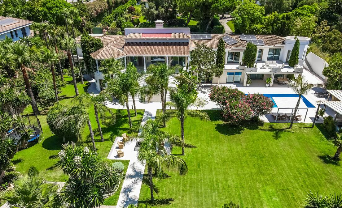 Sofistikerad Villa nära Guadalmina Beach & Golf