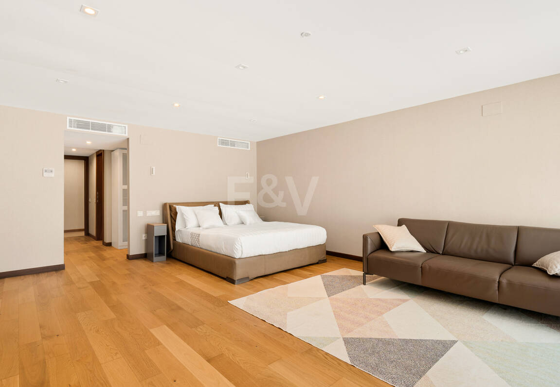 Sofisticada villa cerca de la playa y el golf de Guadalmina