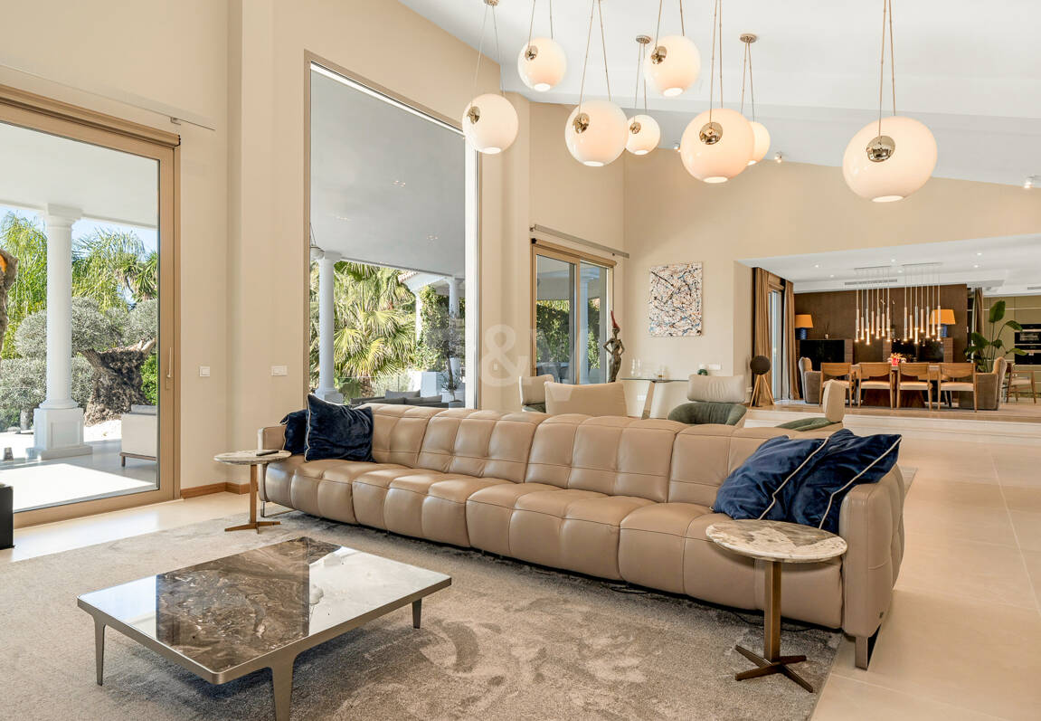 Sofisticada villa cerca de la playa y el golf de Guadalmina