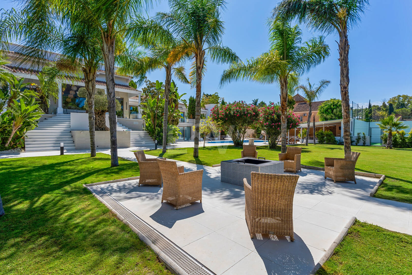 Sofisticada villa cerca de la playa y el golf de Guadalmina