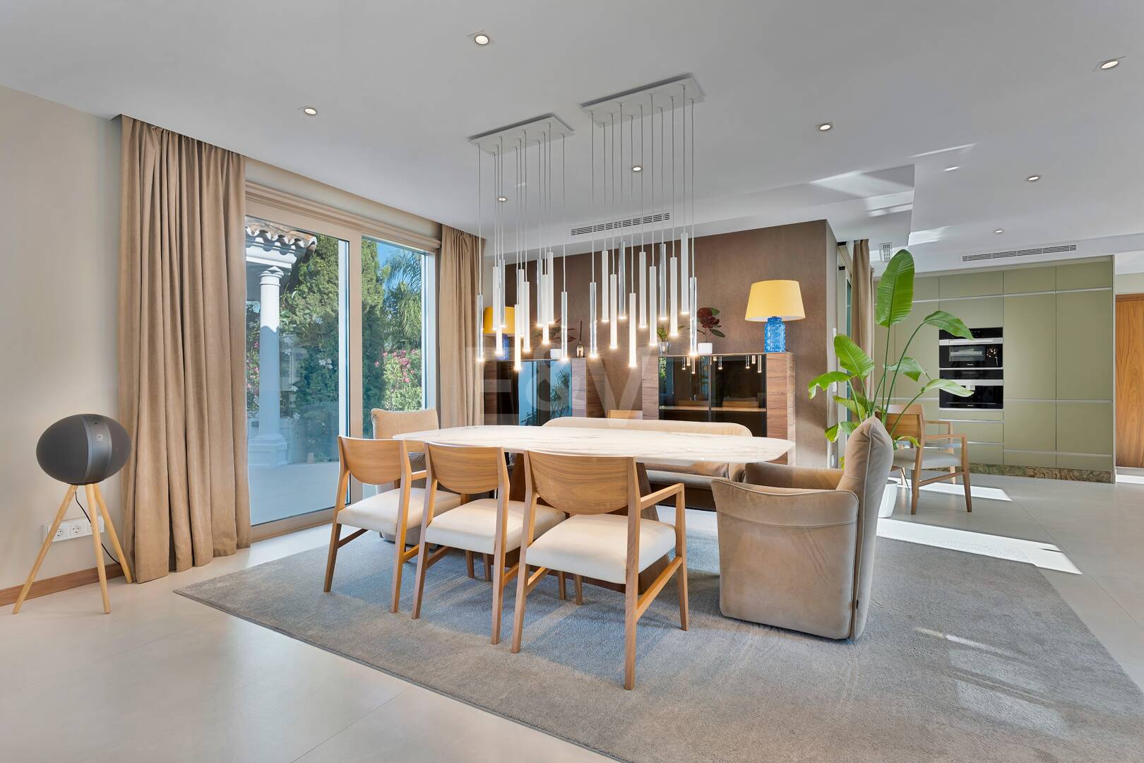 Exklusive Villa in der Nähe von Guadalminas Strand und Golfplatz