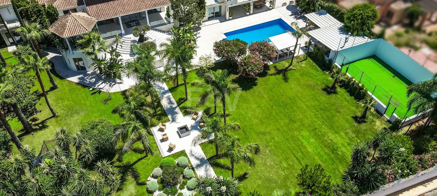 Sophisticated Villa Near Guadalmina’s Beach & Golf