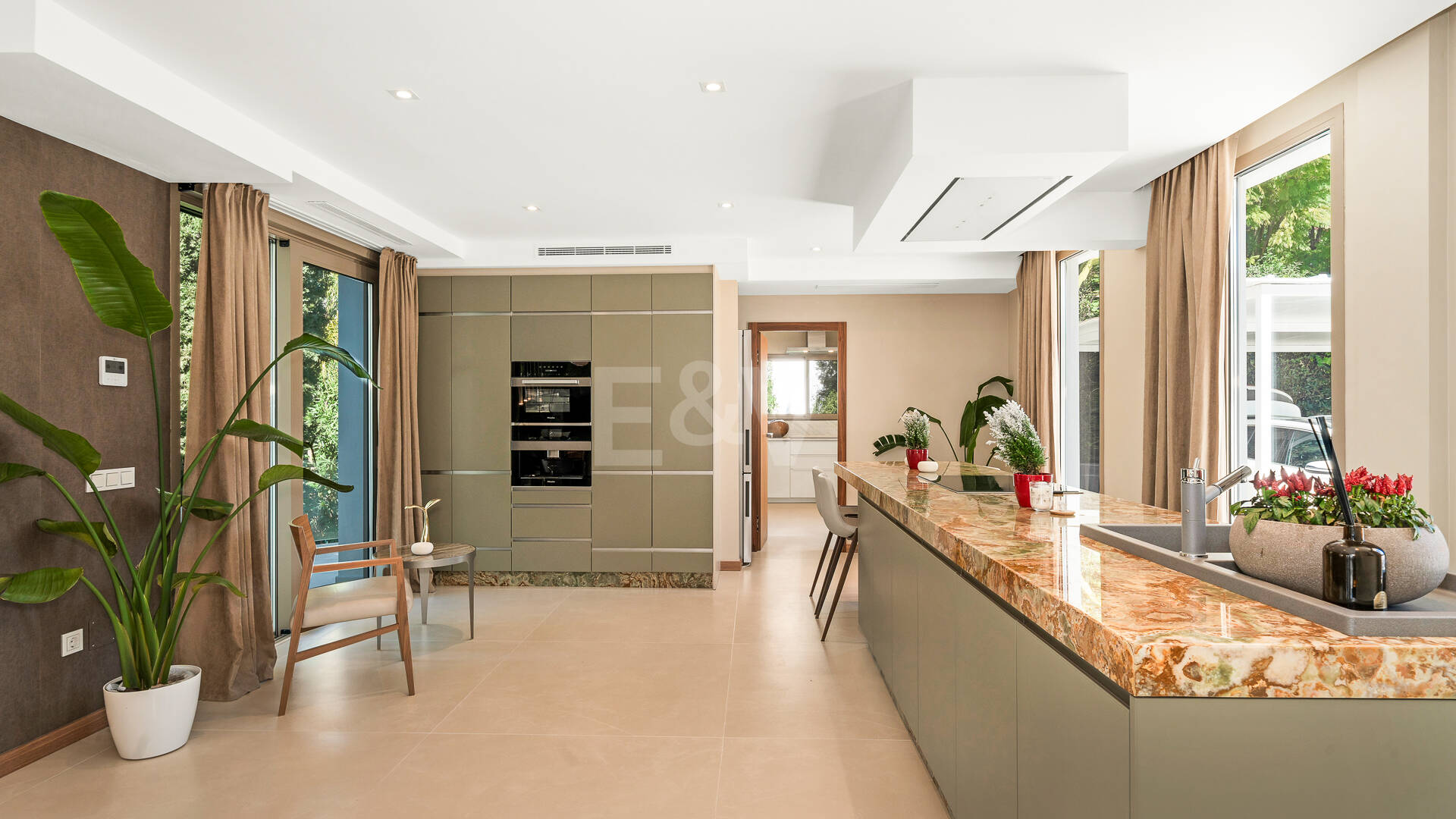 Sofisticada villa cerca de la playa y el golf de Guadalmina