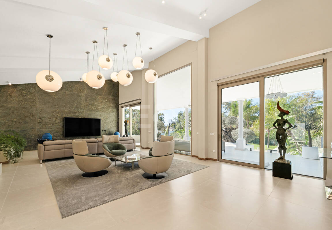 Sofisticada villa cerca de la playa y el golf de Guadalmina