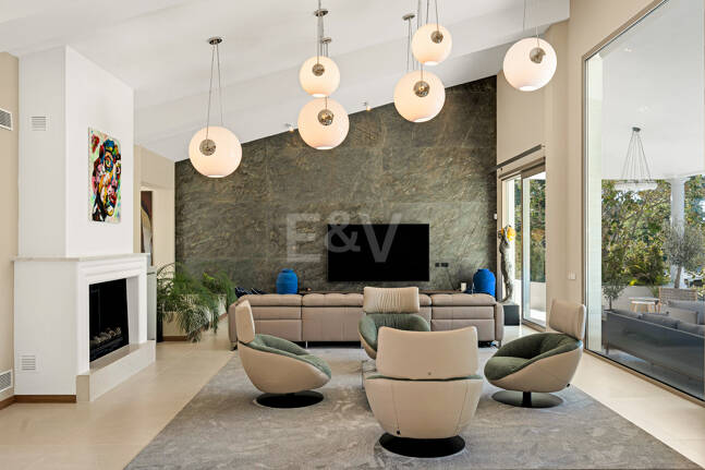 Sofisticada villa cerca de la playa y el golf de Guadalmina