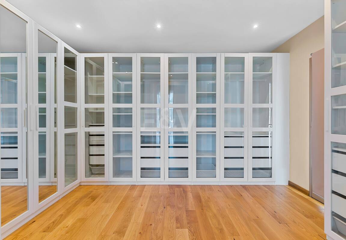 Exklusive Villa in der Nähe von Guadalminas Strand und Golfplatz